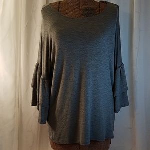 Isaac Liev bell sleeved top